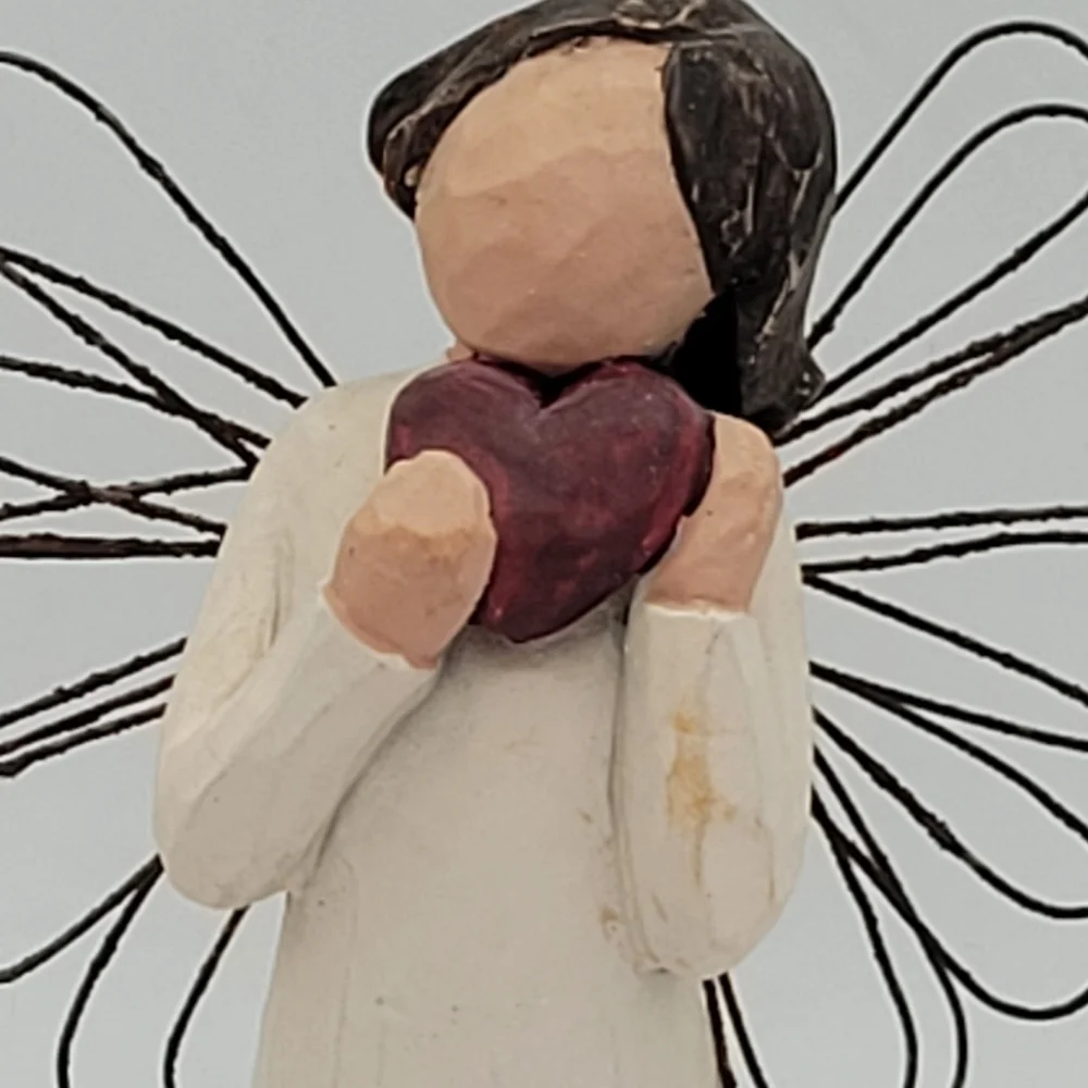Willow Tree 5โ Angel of the Heart - Picture 11 of 13